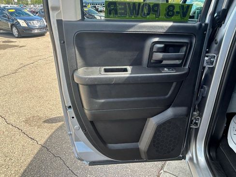 Used 2020 RAM 1500 Express AWD/4WD image 13