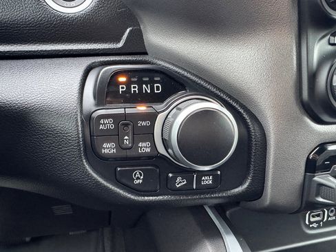 Used 2021 RAM 1500 Big Horn image 24