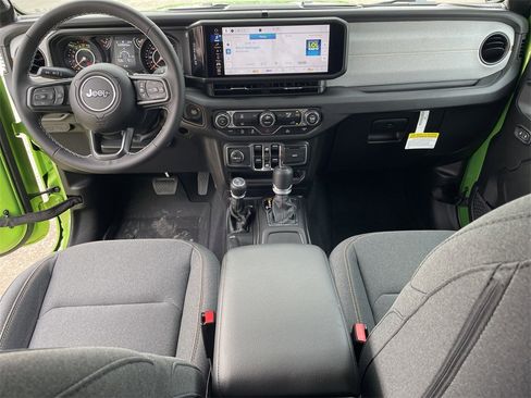 New 2025 Jeep Gladiator Sport image 26