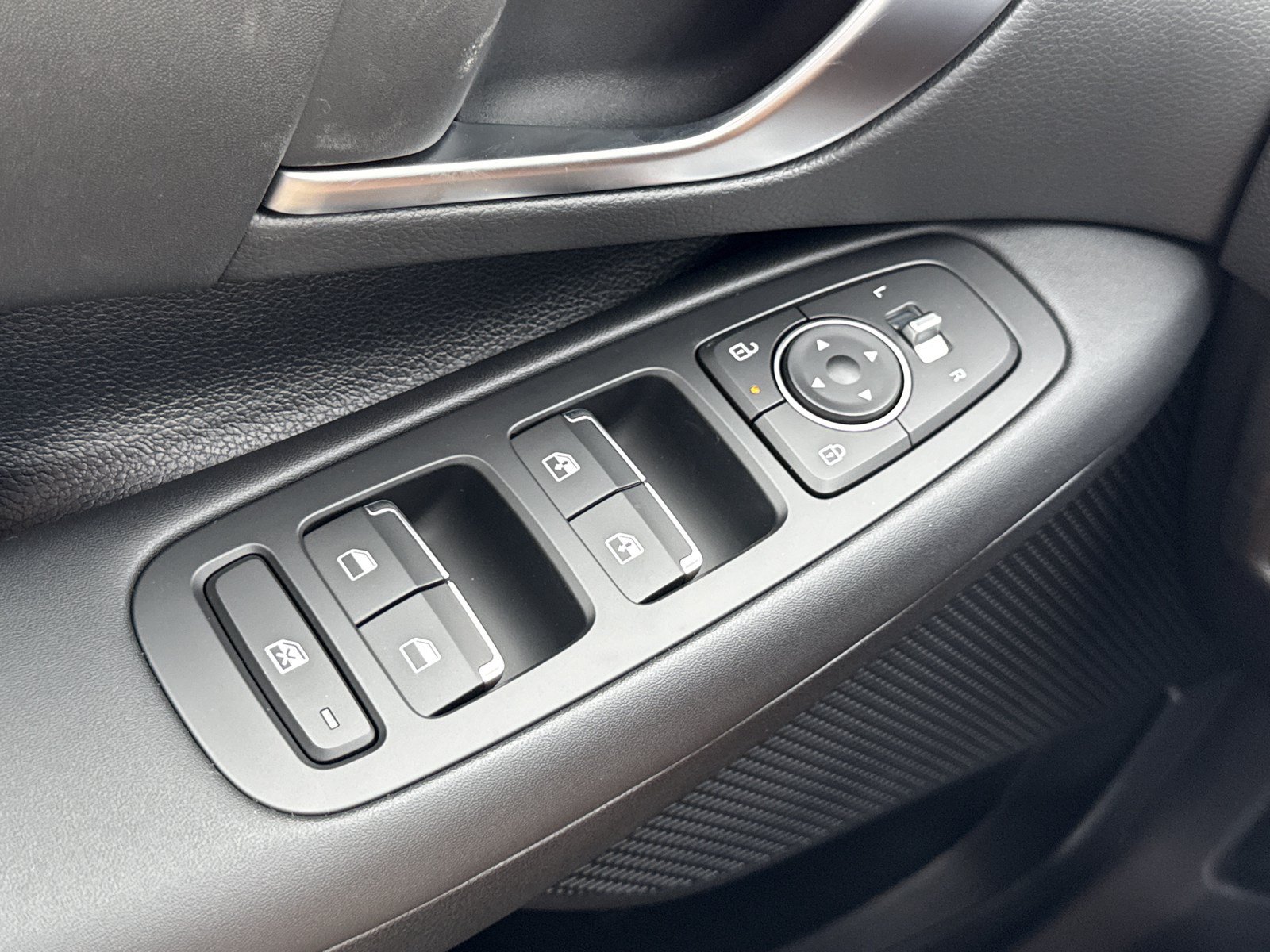 New 2026 Hyundai Sonata SEL FWD image 15