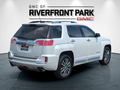 Used 2017 GMC Terrain Denali AWD/4WD image 3