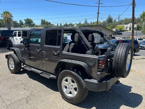 Used 2016 Jeep Wrangler Unlimited Sport w/ Quick Order Package 24S AWD/4WD image 2