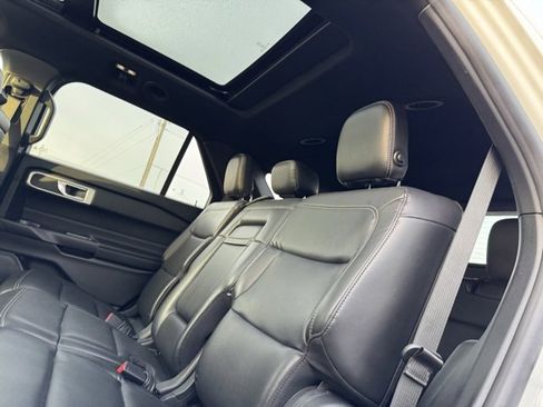 Certified 2020 Ford Explorer XLT w/ Equipment Group 202A image 11