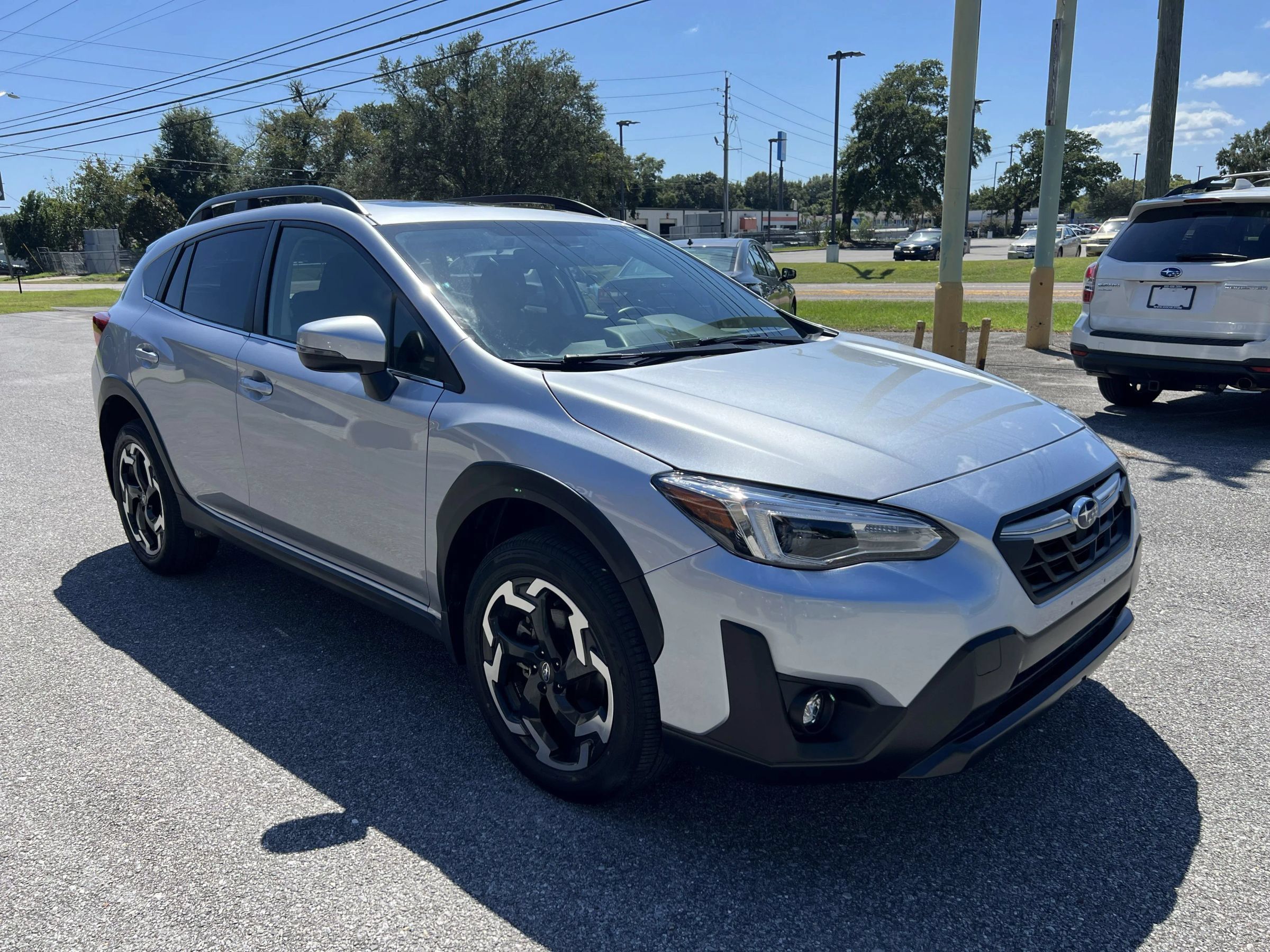 Used 2021 Subaru Crosstrek 2.5i Limited w/ Moonroof Package 2 AWD/4WD image 3
