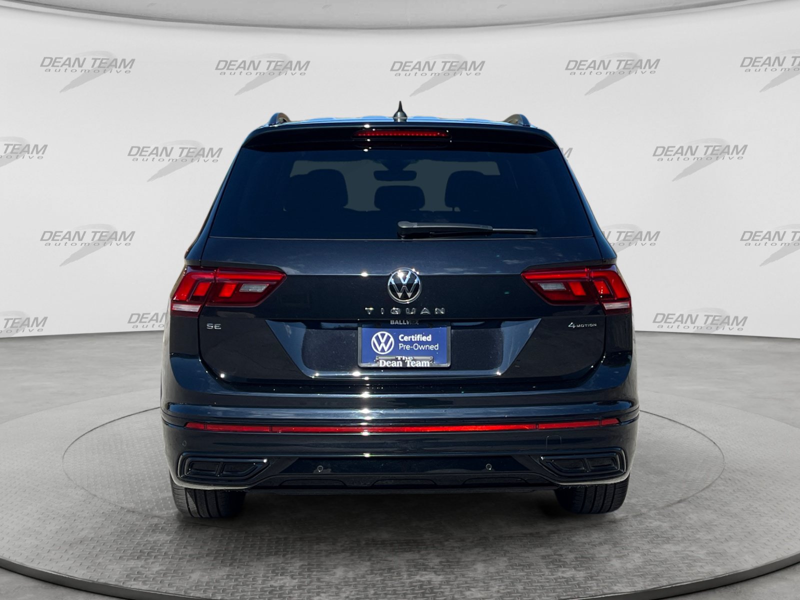 Certified 2024 Volkswagen Tiguan SE R-Line w/ MDO Package, Two-Row AWD/4WD image 6