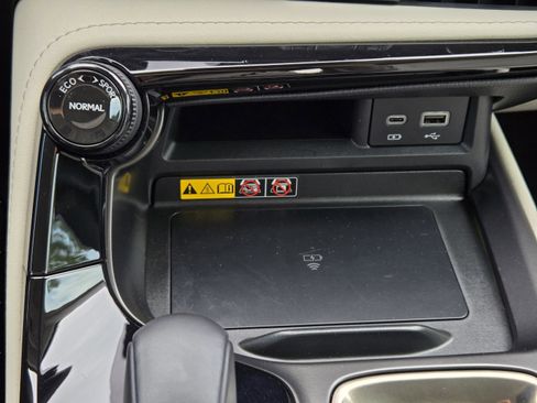 Used 2025 Lexus NX 350 AWD w/ Accessory Package (K3) image 17