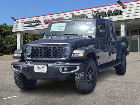New 2025 Jeep Gladiator Sport image 2