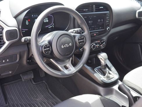 Certified 2024 Kia Soul LX w/ Option Group 015 FWD image 7