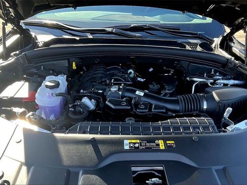 New 2025 Jeep Grand Cherokee Laredo w/ Luxury Tech Group I image 11