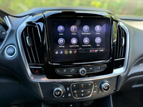 Used 2022 Chevrolet Traverse LT AWD/4WD image 42