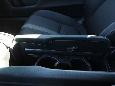 Used 2019 Honda Civic LX image 32