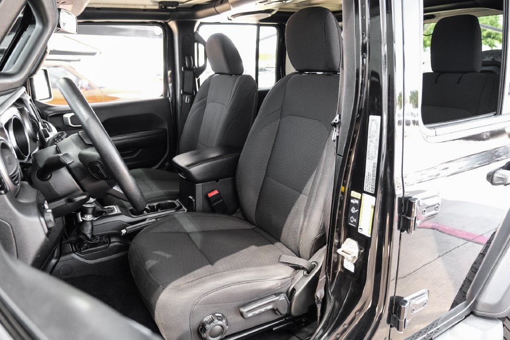 Used 2020 Jeep Wrangler Unlimited Sport AWD/4WD image 32