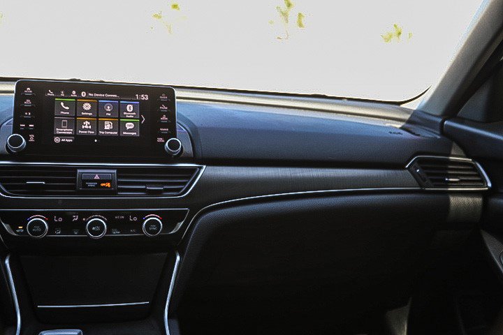 Used 2022 Honda Accord Hybrid image 13