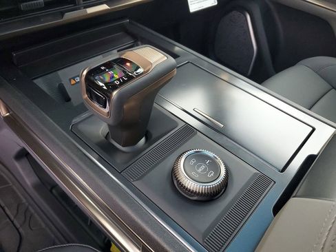 New 2025 GMC Hummer EV 2X image 29