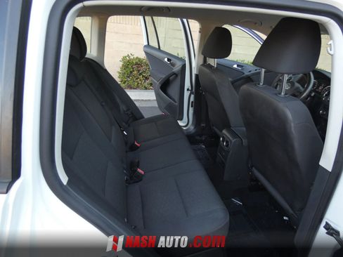 Used 2017 Volkswagen Tiguan S FWD image 23