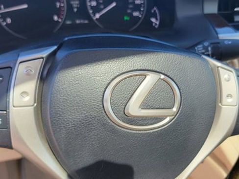 Used 2013 Lexus ES 350 w/ Luxury Pkg image 17