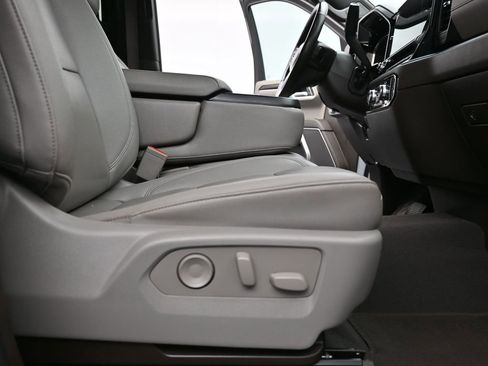 Used 2024 GMC Sierra 1500 SLT image 16