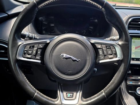 Used 2017 Jaguar F-PACE R-Sport AWD/4WD image 32