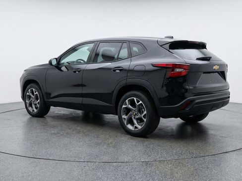 Used 2025 Chevrolet Trax LT image 5