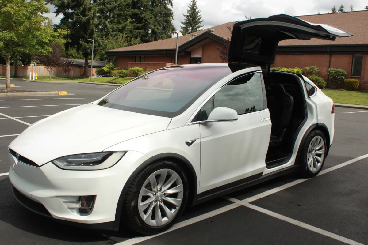 Used 2017 Tesla Model X 90D AWD/4WD image 24