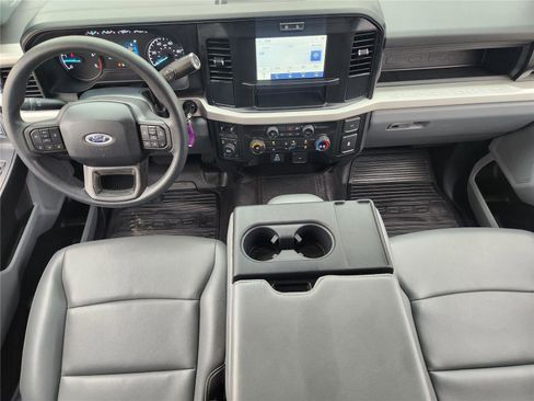 Certified 2025 Ford F250 XL w/ FX4 Off-Road Package AWD/4WD image 26