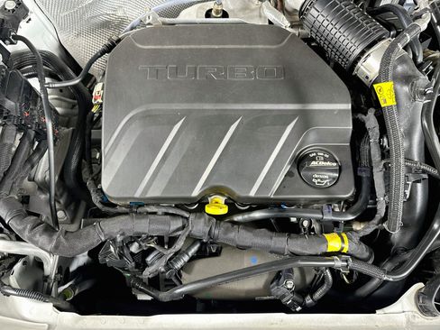 Used 2025 Buick Envista Sport Touring FWD image 31