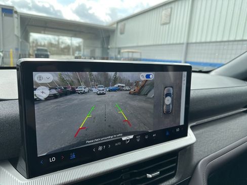 New 2026 Ford Explorer Platinum image 28