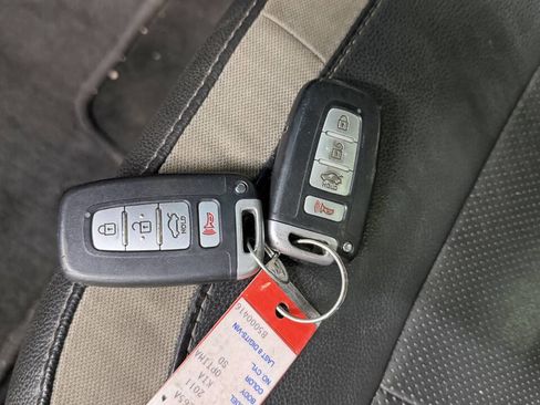 Used 2011 Kia Optima EX w/ Hybrid Premium Technology Pkg image 10