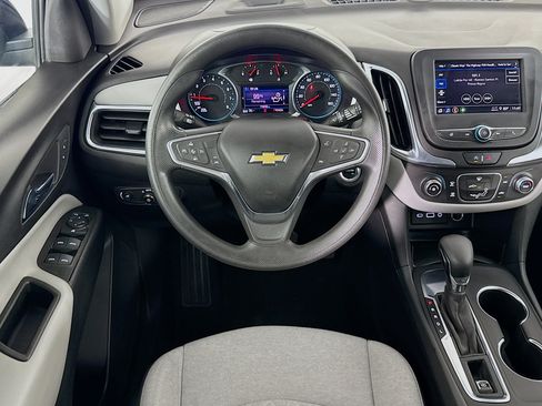 Used 2022 Chevrolet Equinox LT FWD image 15