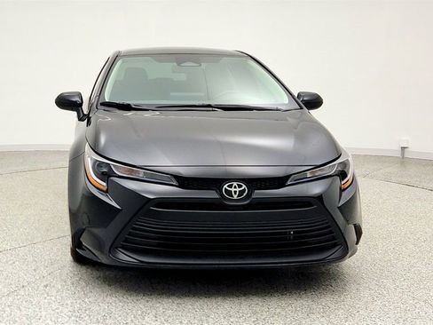 Used 2026 Toyota Corolla LE image 2