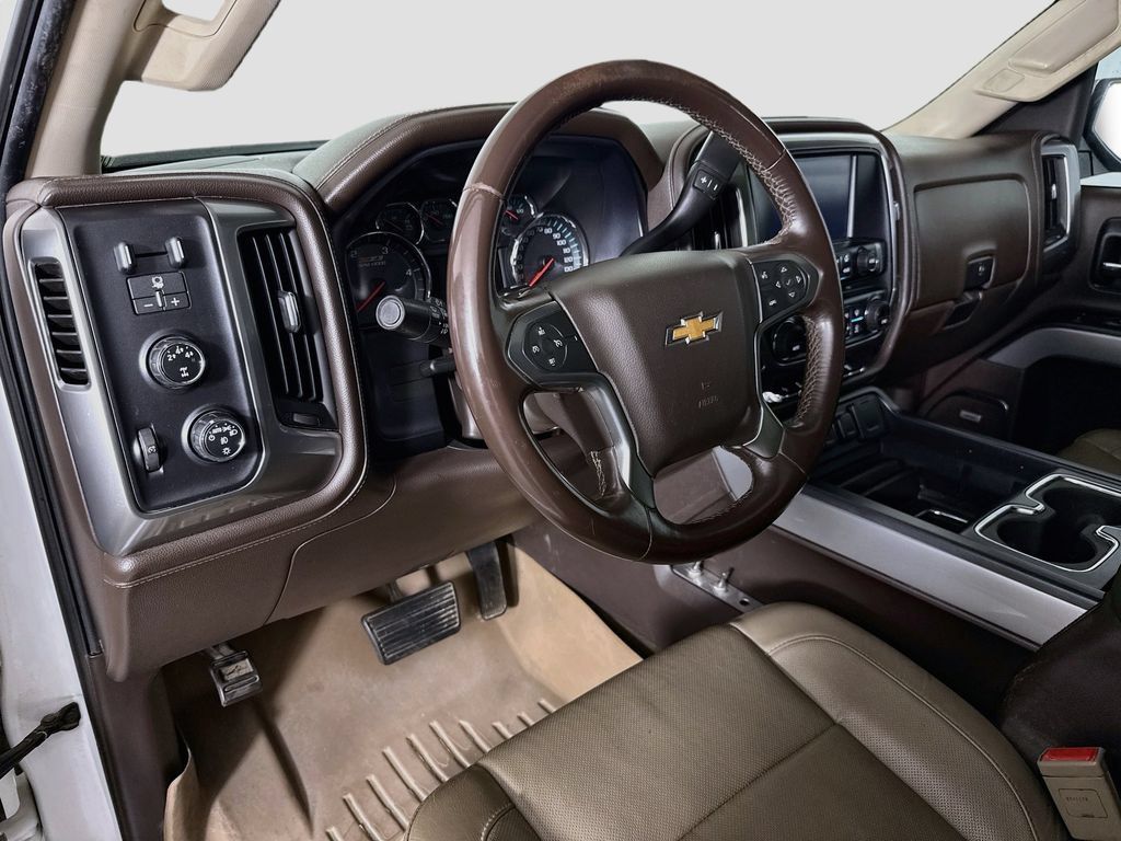 Used 2015 Chevrolet Silverado 2500 LTZ w/ Duramax Plus Package AWD/4WD image 9