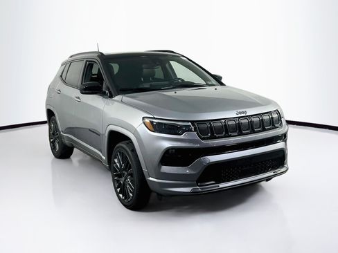 Used 2022 Jeep Compass High Altitude AWD/4WD image 3