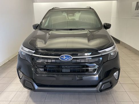 Used 2025 Subaru Forester Touring w/ Protection Package image 3