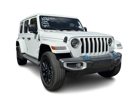 Used 2022 Jeep Wrangler Unlimited Sahara AWD/4WD image 10