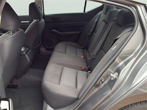 Used 2023 Nissan Altima 2.5 SV w/ SV Premium Package image 38