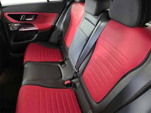 New 2026 Mercedes-Benz GLC 300 4MATIC image 13