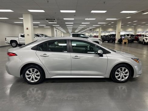 Certified 2024 Toyota Corolla LE image 8