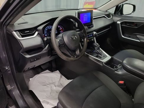 Used 2023 Toyota RAV4 LE AWD/4WD image 13