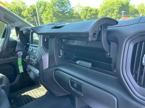 Used 2019 Chevrolet Silverado 1500 Custom w/ Custom Value Package AWD/4WD image 14