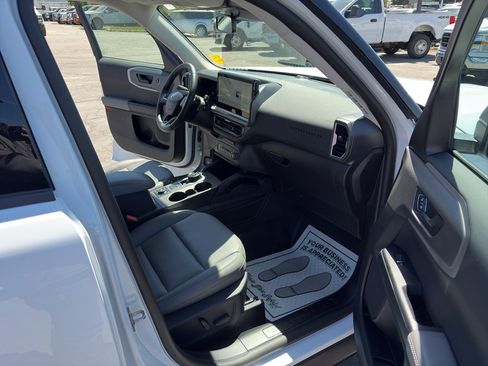 Used 2025 Ford Bronco Sport Badlands AWD/4WD image 24