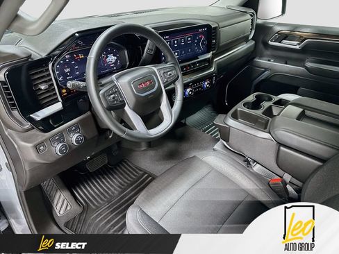 Used 2024 GMC Sierra 1500 Elevation AWD/4WD image 12