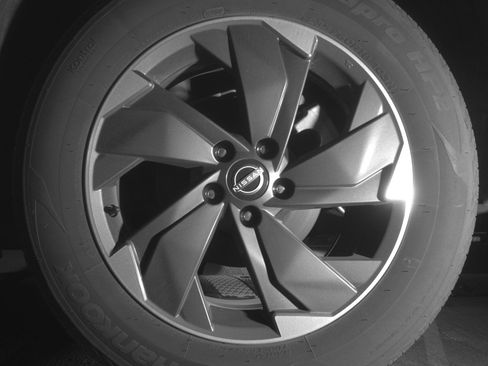 Used 2025 Nissan Rogue SV AWD/4WD image 14