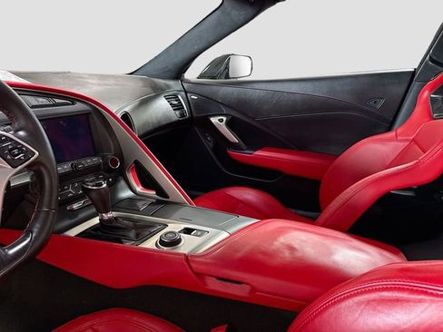 Used 2015 Chevrolet Corvette Z06 w/ 3LZ Preferred Equipment Group image 24