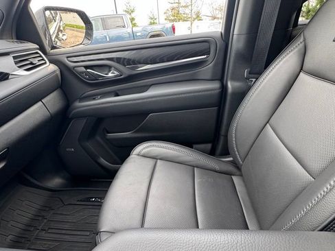 Used 2024 GMC Yukon Denali w/ Denali Reserve Package image 31