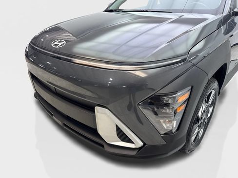 Used 2024 Hyundai Kona SEL AWD/4WD image 16