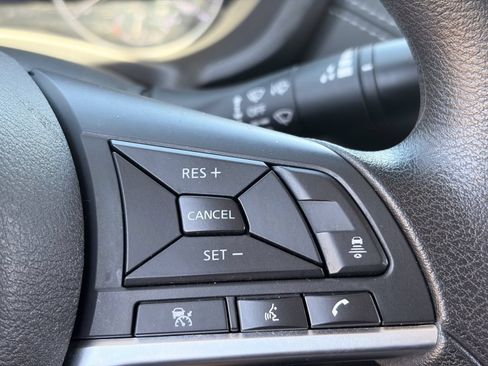 Used 2024 Nissan Sentra SV FWD image 22