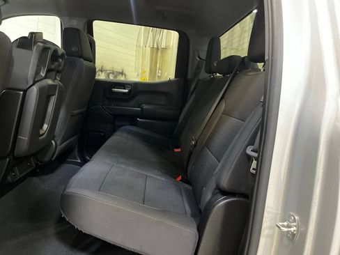 Used 2022 Chevrolet Silverado 1500 Custom AWD/4WD image 23