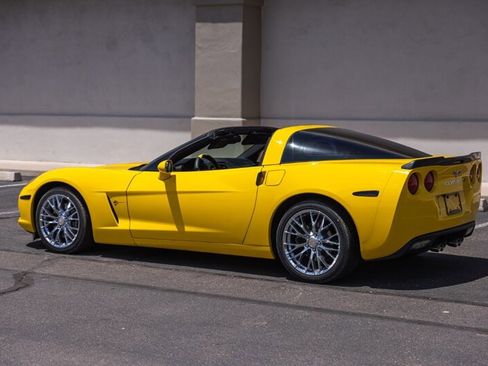 Used 2011 Chevrolet Corvette Coupe w/ Preferred Equipment Group image 5