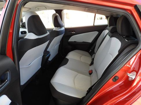 Used 2017 Toyota Prius Two image 30