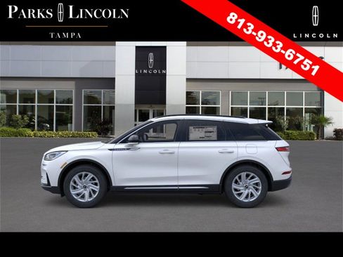 New 2026 Lincoln Corsair Premiere image 3